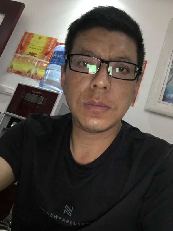 牵手的第三张照片--贵阳蓝颜知己交友网